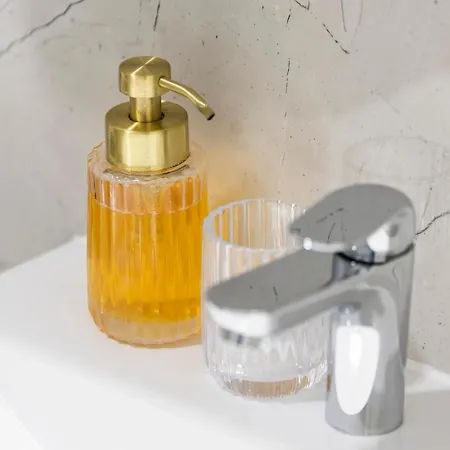 公寓 Pleasing Place Free Private Parking