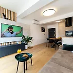 Apartman Pleasing Place Free Private Parking