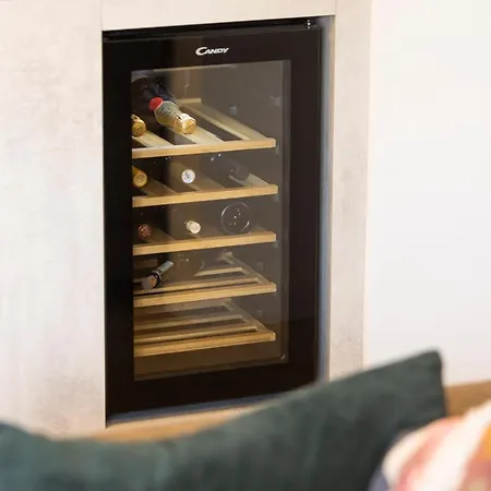 Pleasing Place Free Private Parking *