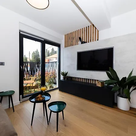 Pleasing Place Free Private Parking Apartment *