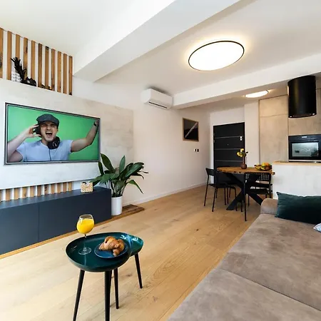 Apartment Pleasing Place Free Private Parking