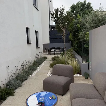 Pleasing Place Free Private Parking זאדאר