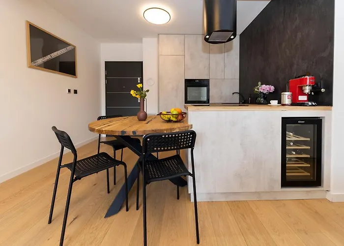 Apartment Pleasing Place Free Private Parking